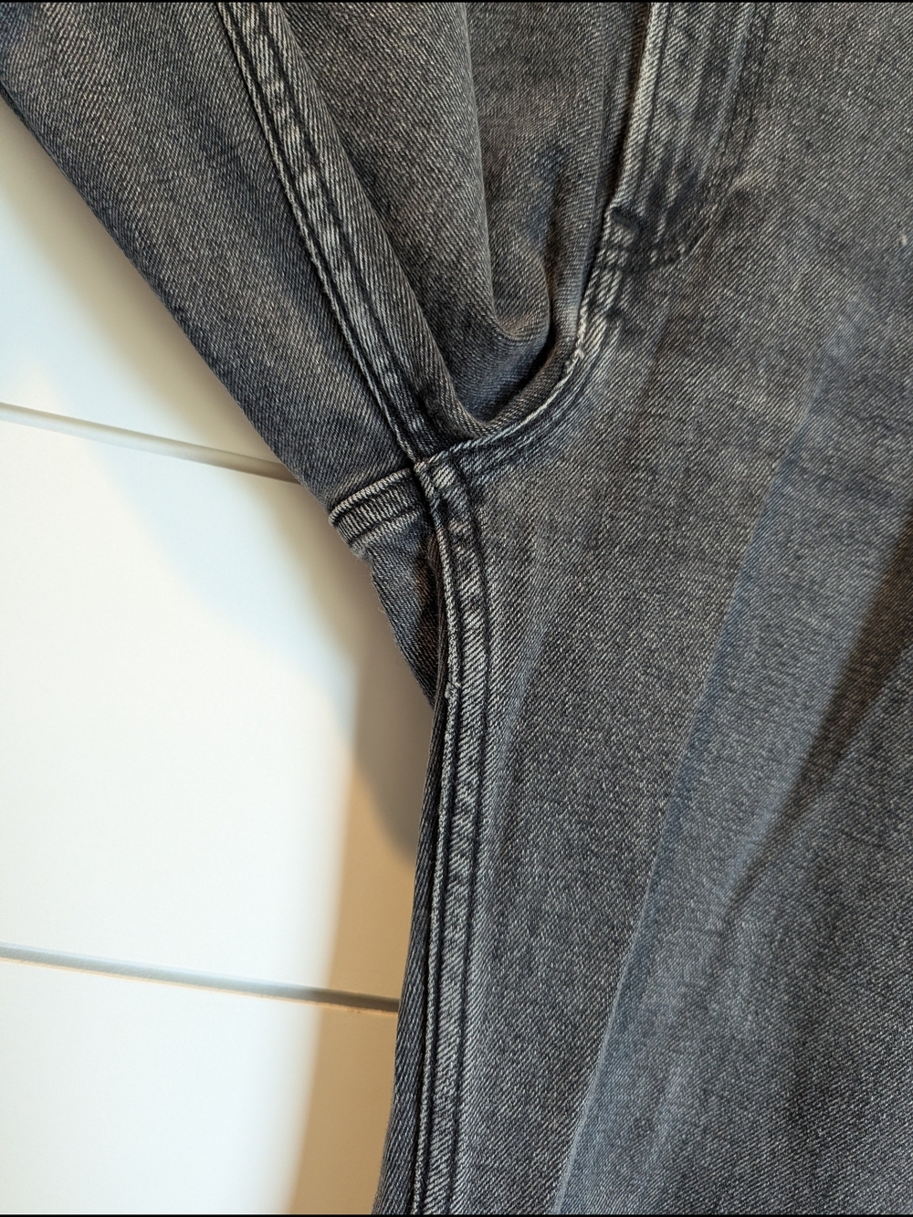 Abercrombie & Fitch 90s Slim Straight Jean Ultra High Rise Black Wash 27 4P - Picture 4 of 11